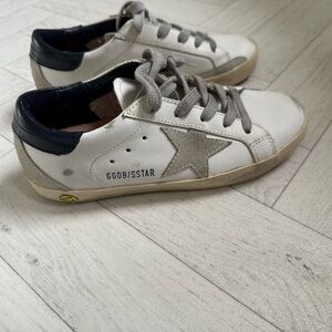 Big kids Golden Goose White and Gray Vintage Sneakers
